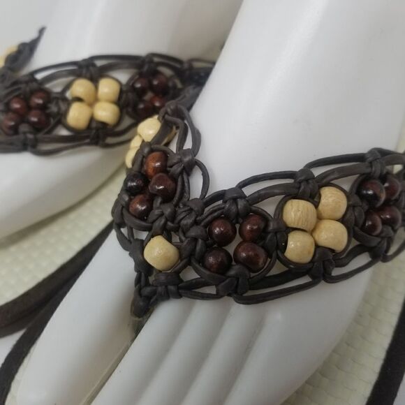 TROPIX MACRAME SANDALS. SIZE 8. NEAR NEW CONDITION. BROWN. OFF WHITE - Picture 15 of 16